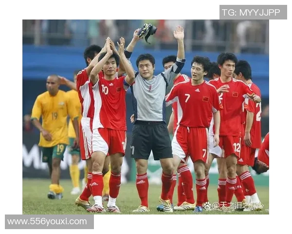 感动瞬间球迷与足球明星的温情互动视频合集 感动瞬间球迷与足球明星的温情互动视频合集