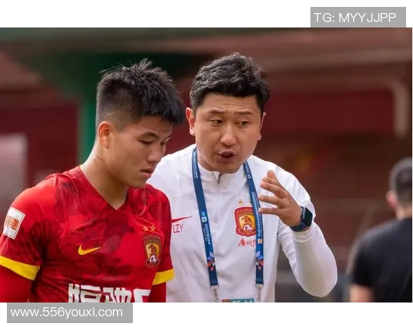 广州足球队在钻石联赛积分榜上以70分稳居首位展现强劲实力 广州足球队在钻石联赛积分榜上以70分稳居首位展现强劲实力